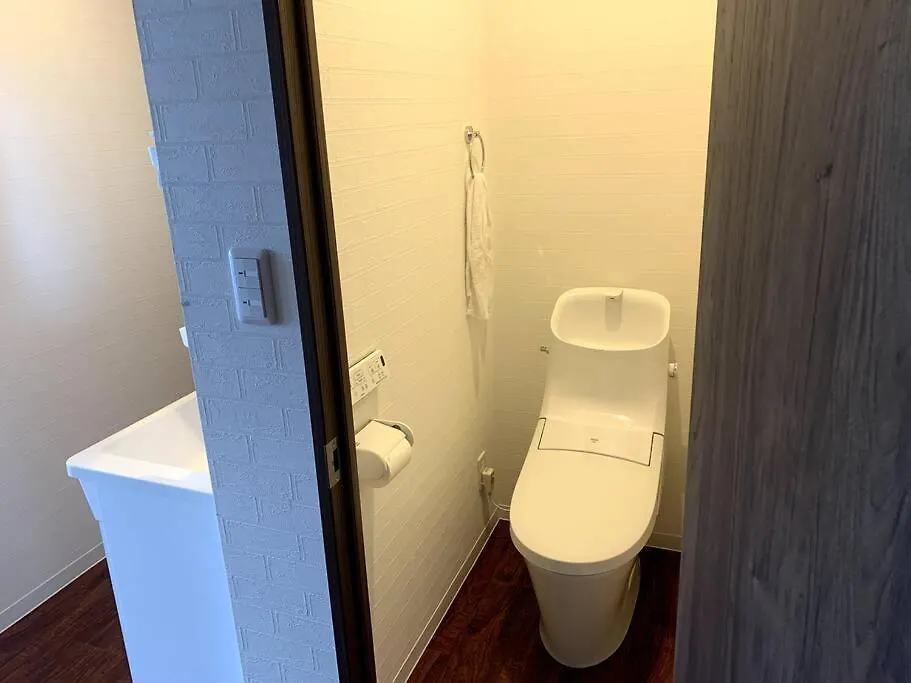 Апартаменты Zenibako House 2F Отару
