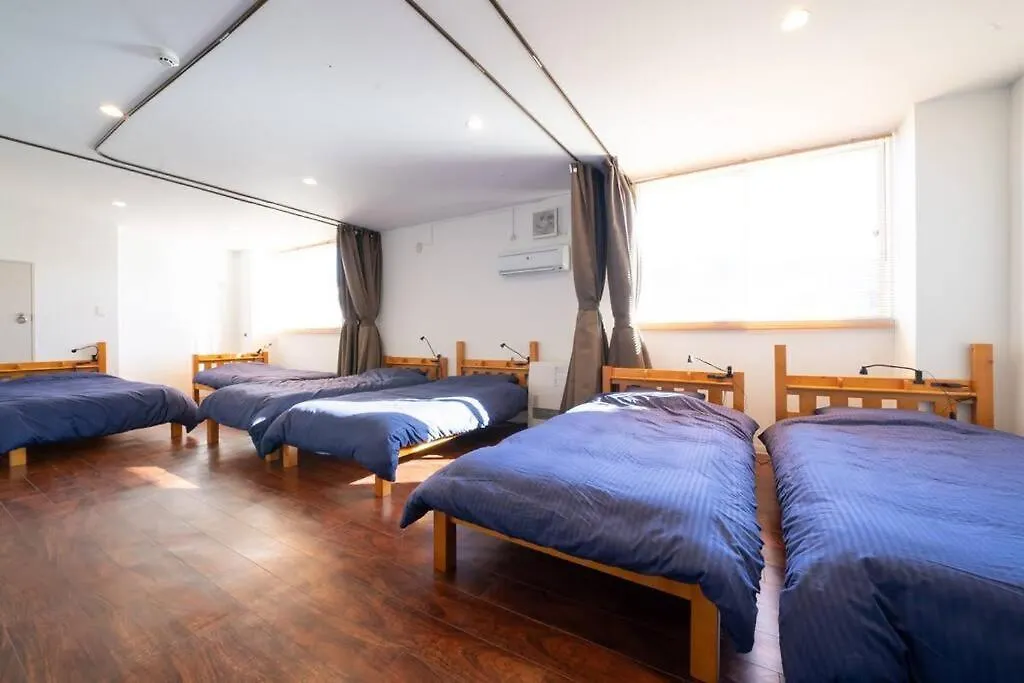 Апартаменты Zenibako House 2F Отару Япония